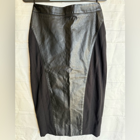 BEBE Black Leather/ fabric Pencil Skirt size 2 - Picture 1 of 13